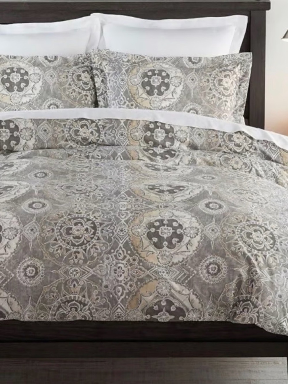 Pottery Barn Jacquelyn Medallion Organic Sateen Duvet Cover and 2 shams